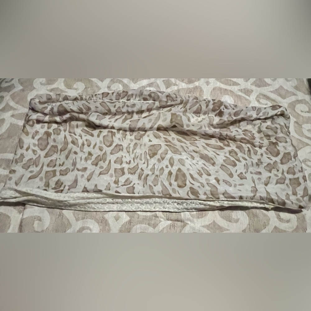 ❌SOLD❌ 
Vanity Scarf